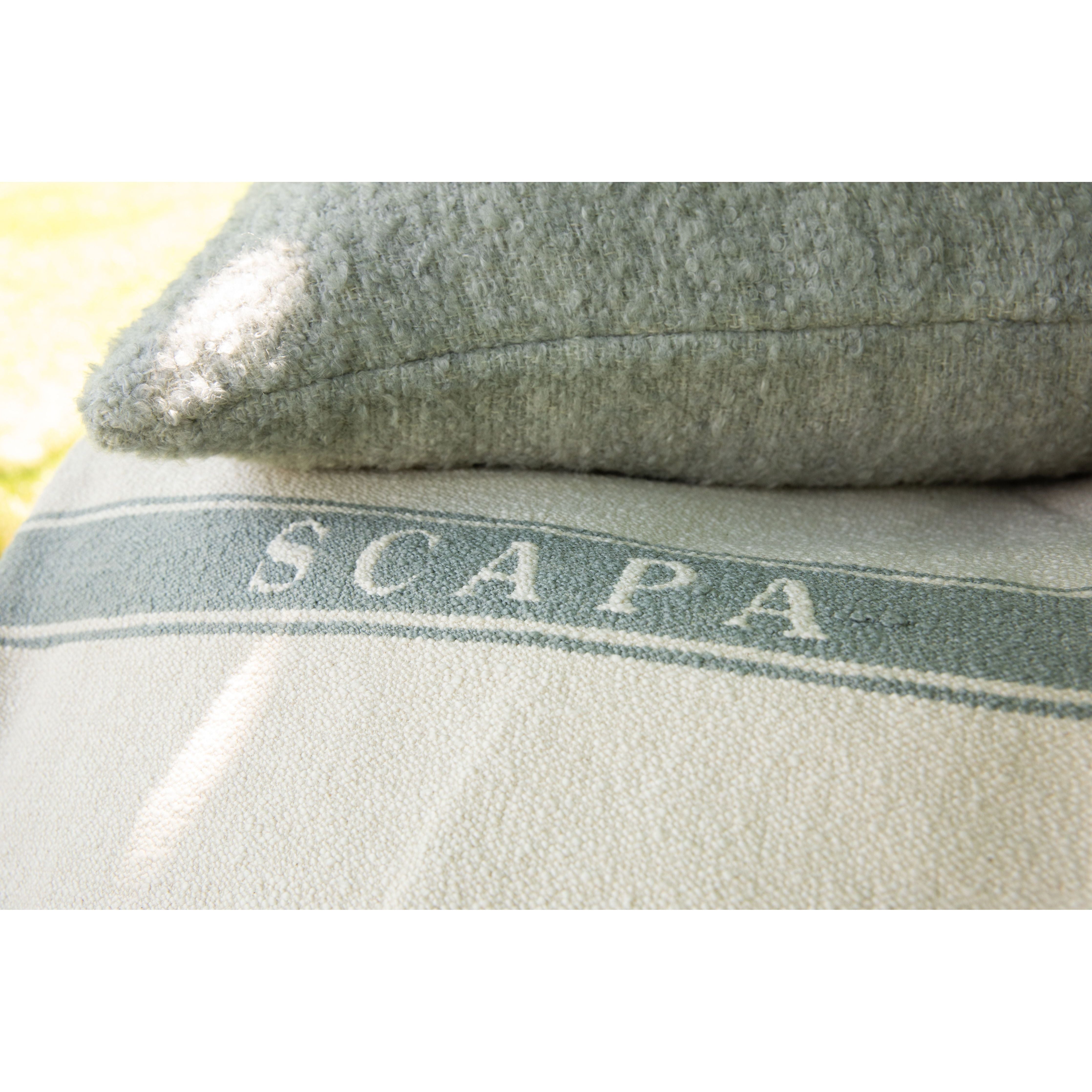 Scapa_Home_Monza_Alpone_grey_garden_setting