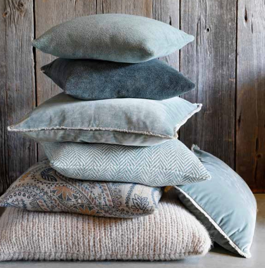 Scapa Home stapel sierkussens in blauw tinten2