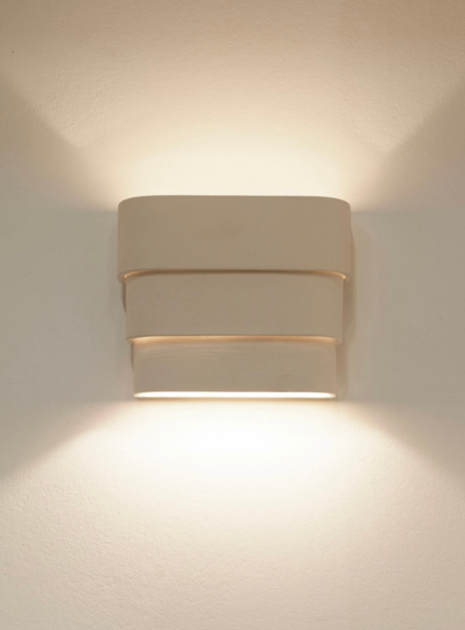 Serax by Anita Le Grelle keramische wandlamp 'Jack' in beige lamp aan vooraanzicht