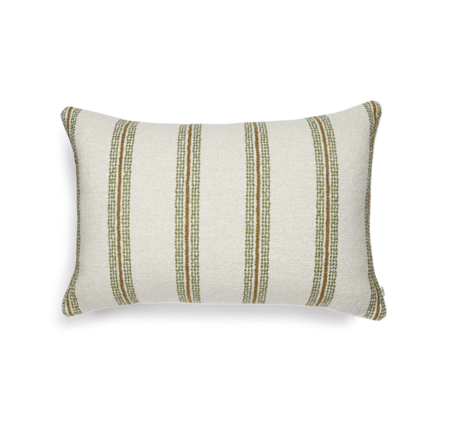 Scapa Home langwerpig buitenkussen â€˜Sultanâ€™ in olijfgroen en camel streep 40 x 60 cm