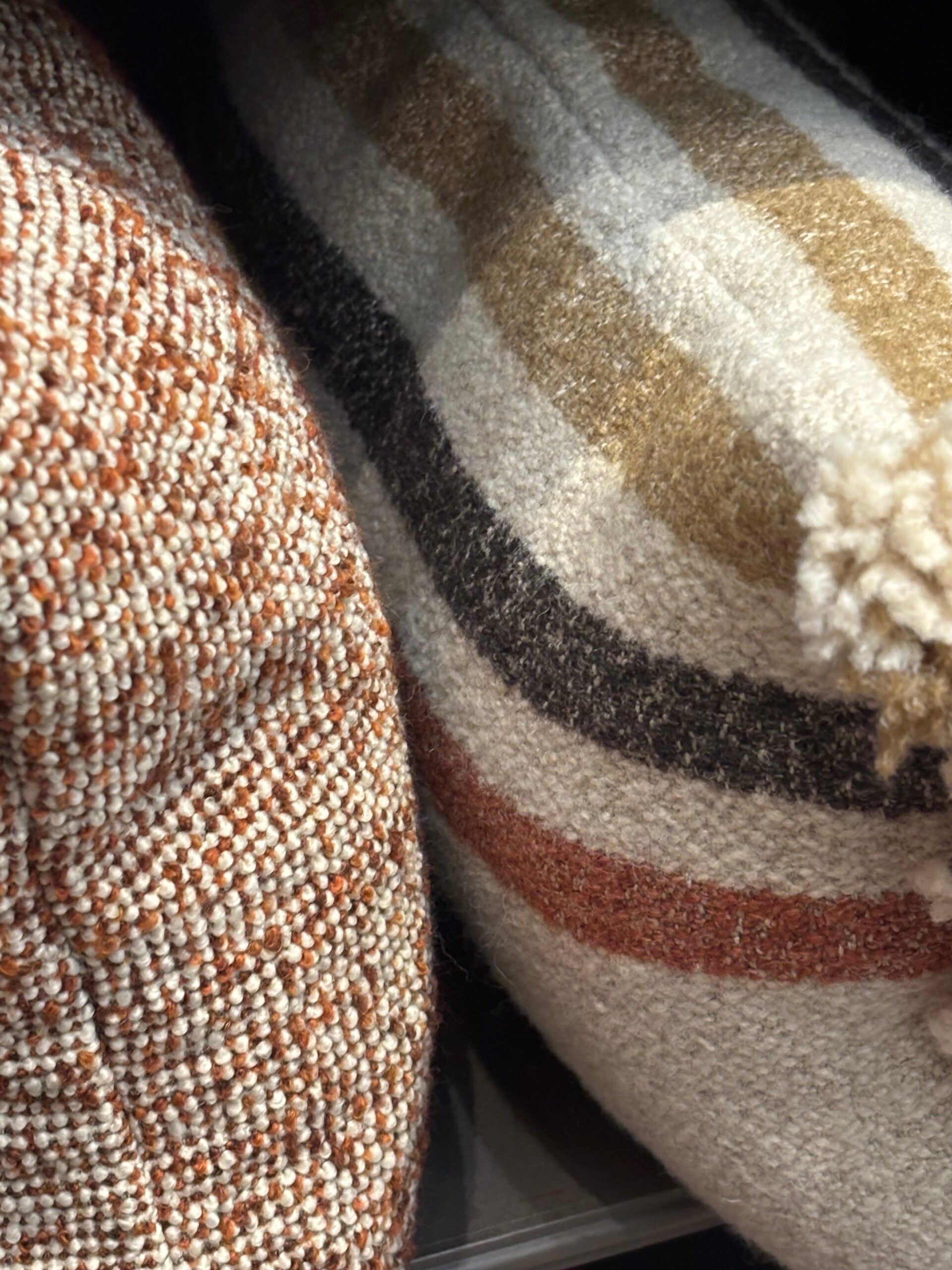 Scapa Home decorative cushion 'Gilford' sand with stripe 40 x 60 cm